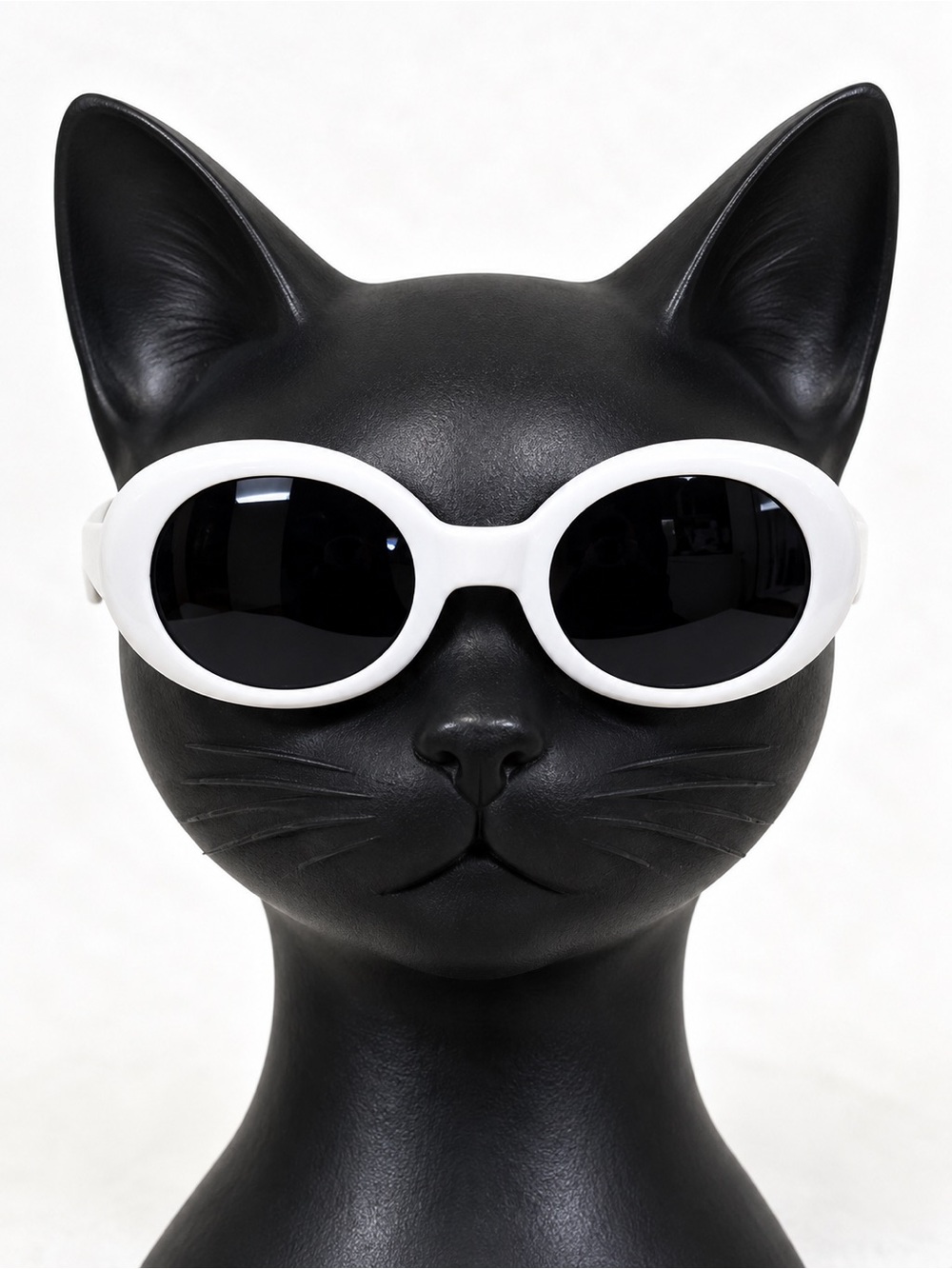 Pet White Oval Round Sunglasses Black Lenses Retro Mod Y2K